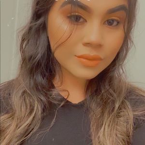 Meet your Posher, Janet